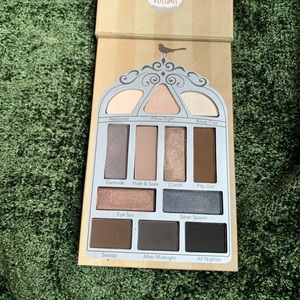 Pretty Vulgar Nightingale Palette